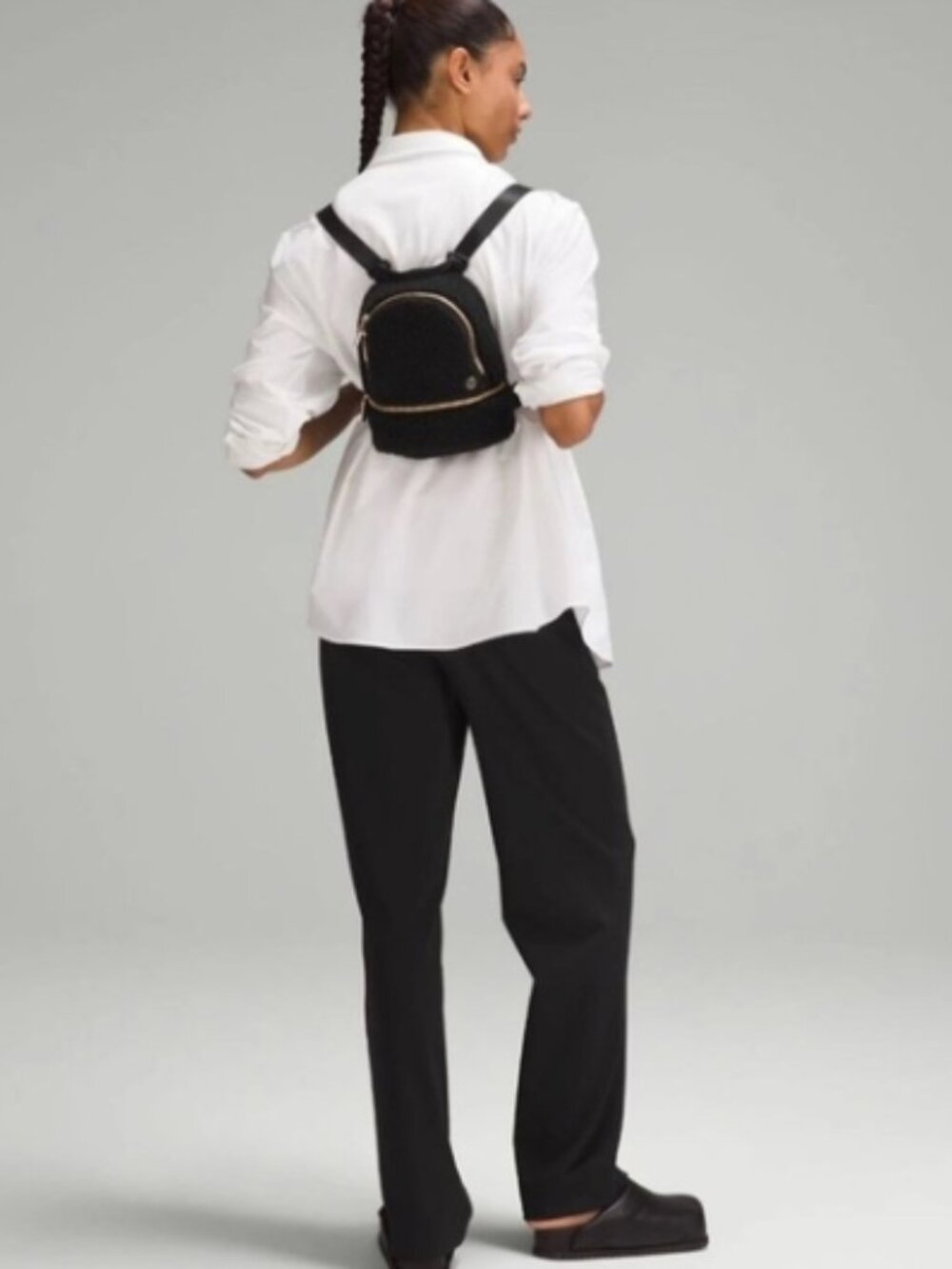 Lululemon Athletica City Adventurer Backpack Micro *Fleece BLK/GOLD ONE SIZE - Picture 2 of 10